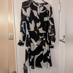 H&M size small patterned dress long sleeve